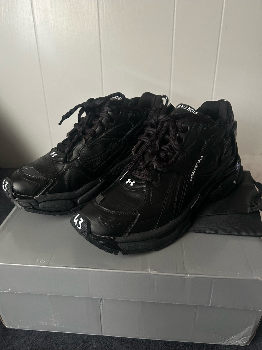 Black Balenciaga runners X under armor collab 
Fits 10-11